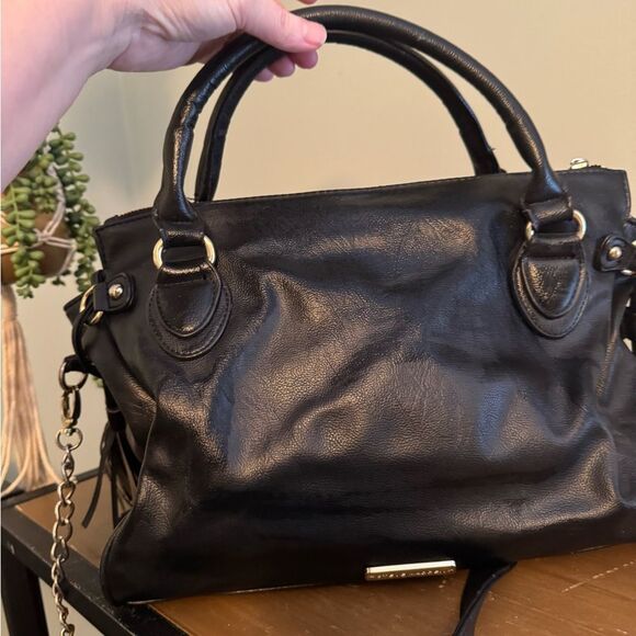 Steve Madden Elegant Black Leather Shoulder Bag - Picture 9 of 16